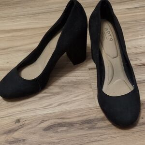 Apt. 9 Women's Classic Black Heels